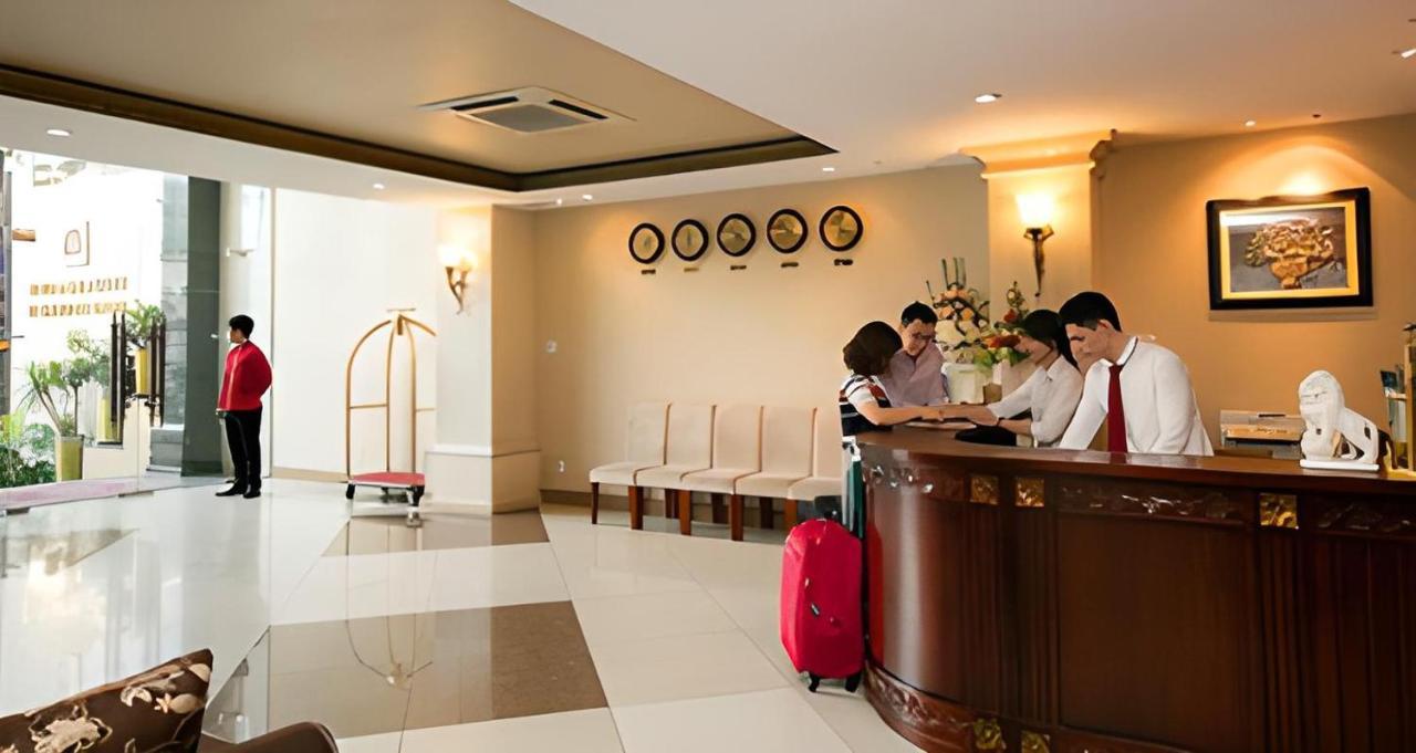 White Lion Hotel Ho Či Minovo Město Exteriér fotografie