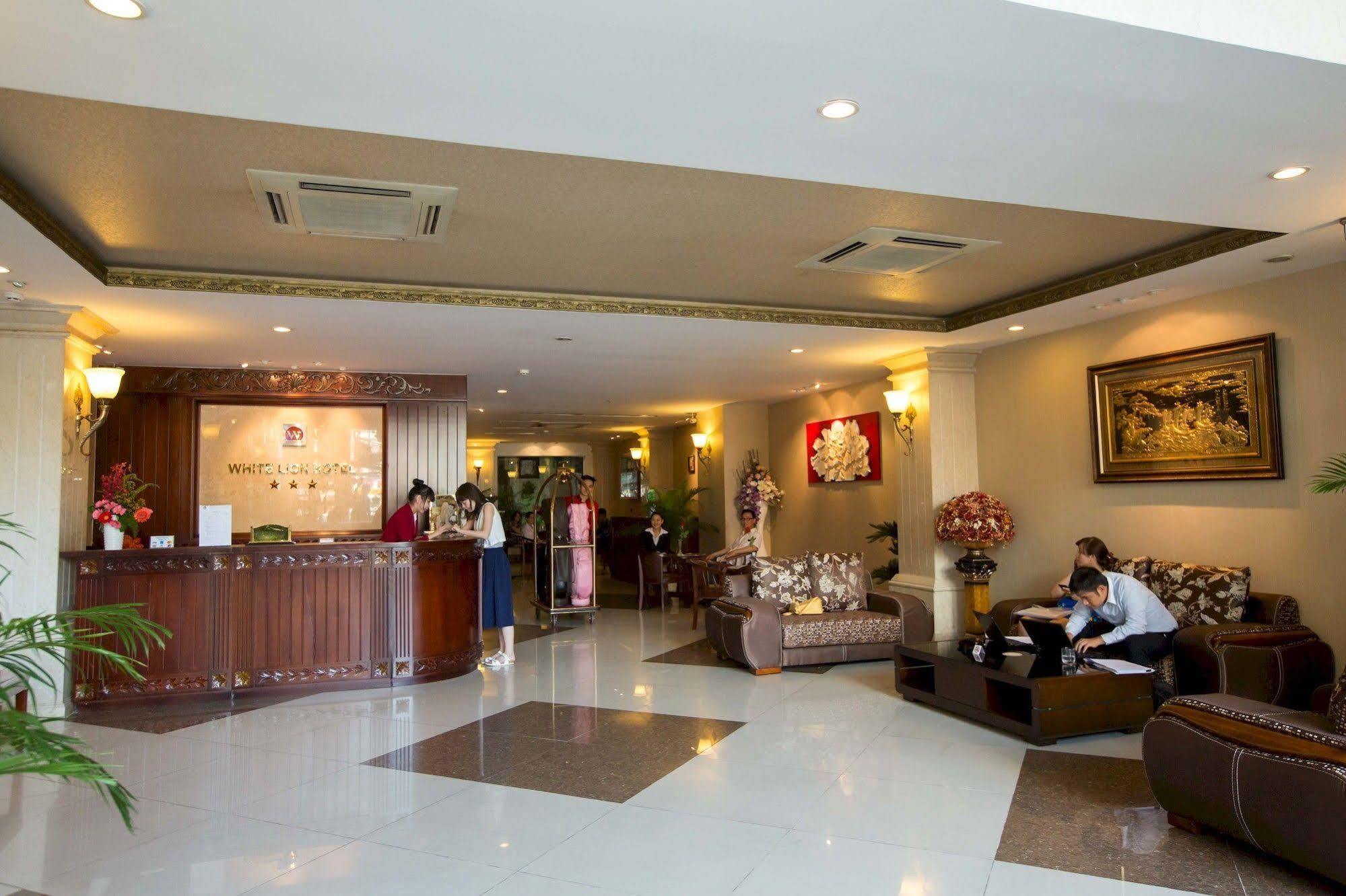 White Lion Hotel Ho Či Minovo Město Exteriér fotografie